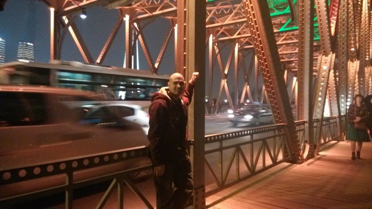 TheAsiaExpat_Waibaidu-Bridge2